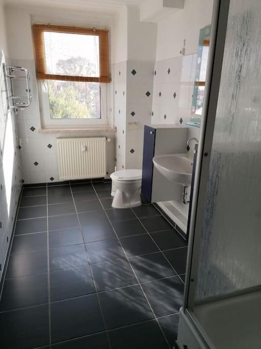 Kleine Wohnung Fuer Monteure Und Dienstreisen Τσβικάου Εξωτερικό φωτογραφία