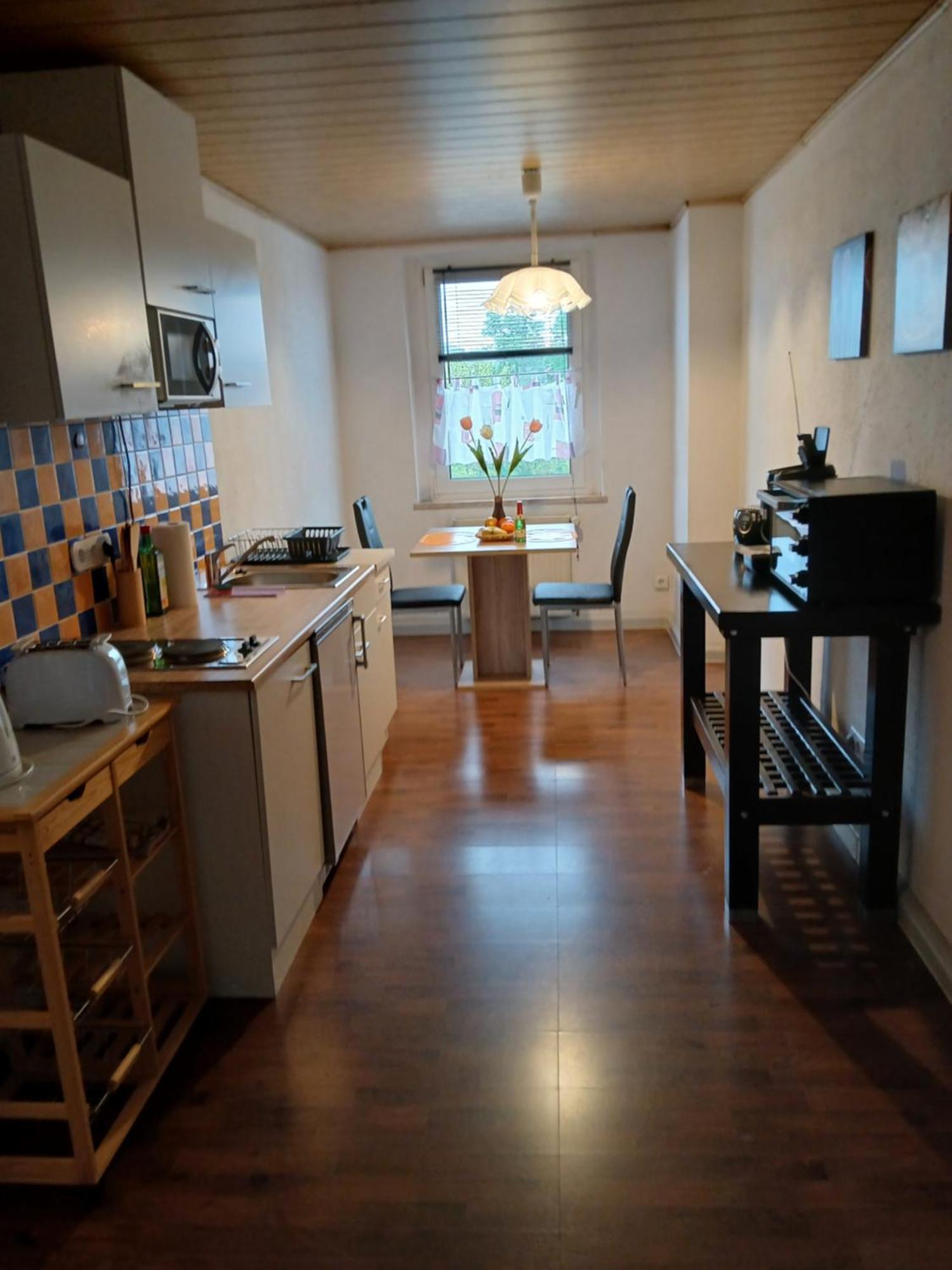 Kleine Wohnung Fuer Monteure Und Dienstreisen Τσβικάου Εξωτερικό φωτογραφία